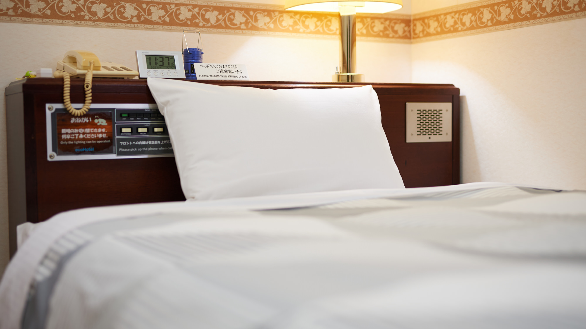 コンパクトセミダブルルーム