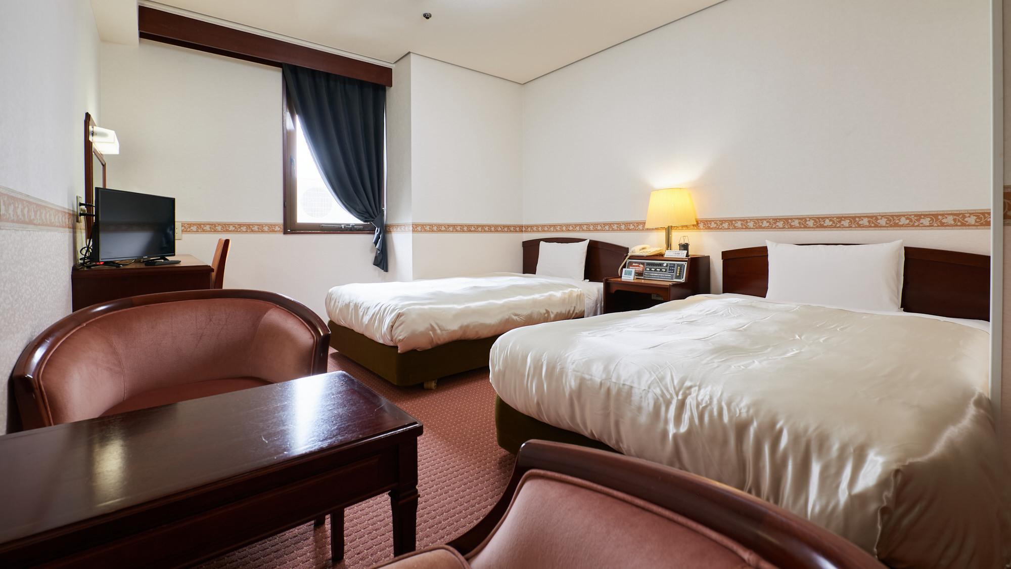 コンパクトツインルーム