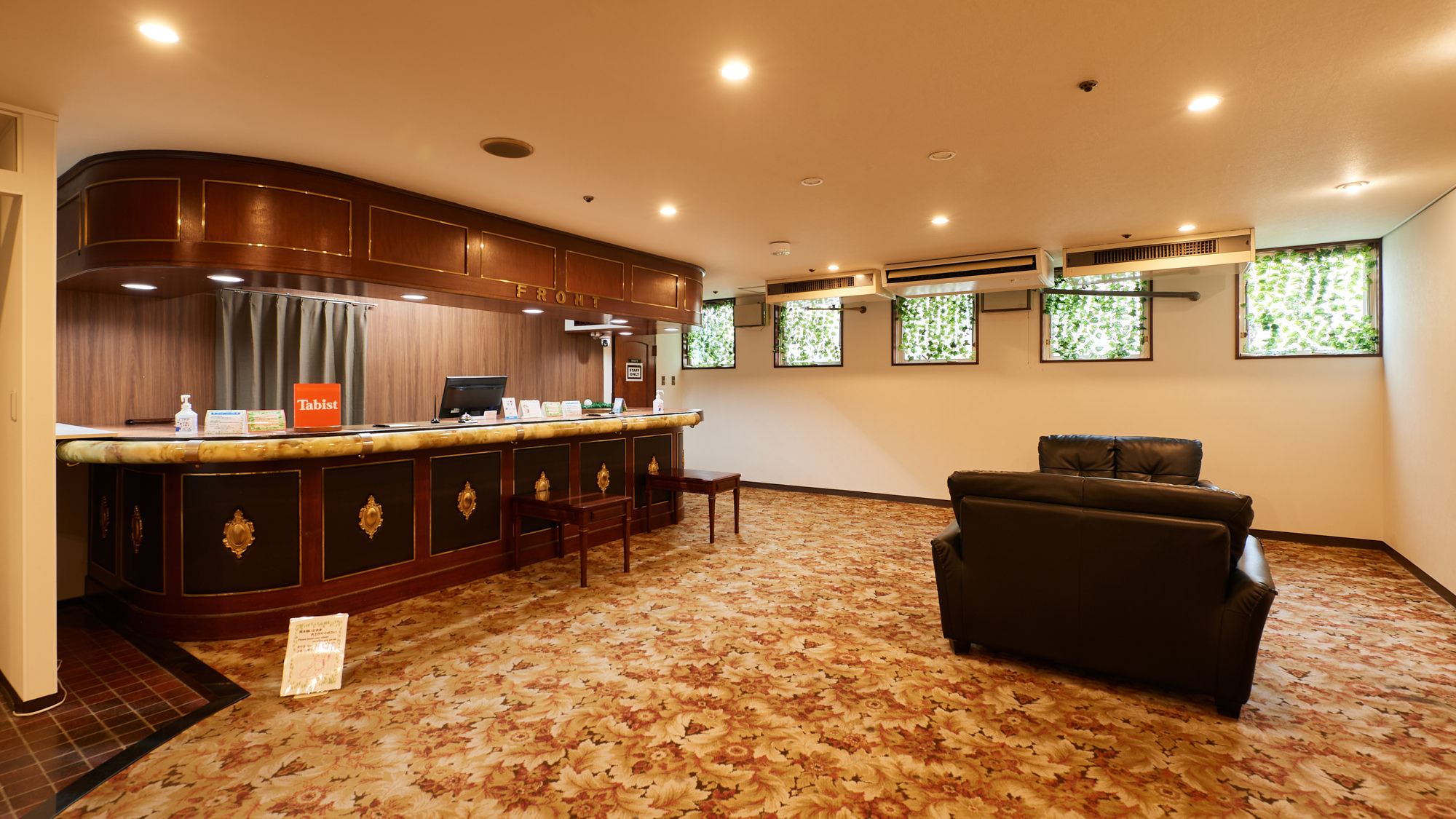 ロビー／フロント