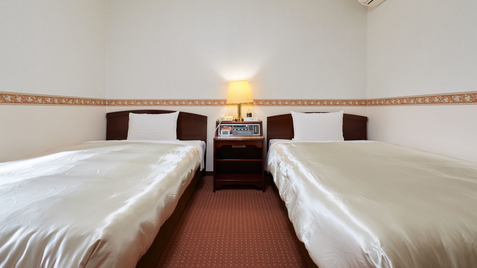 コンパクトツインルーム