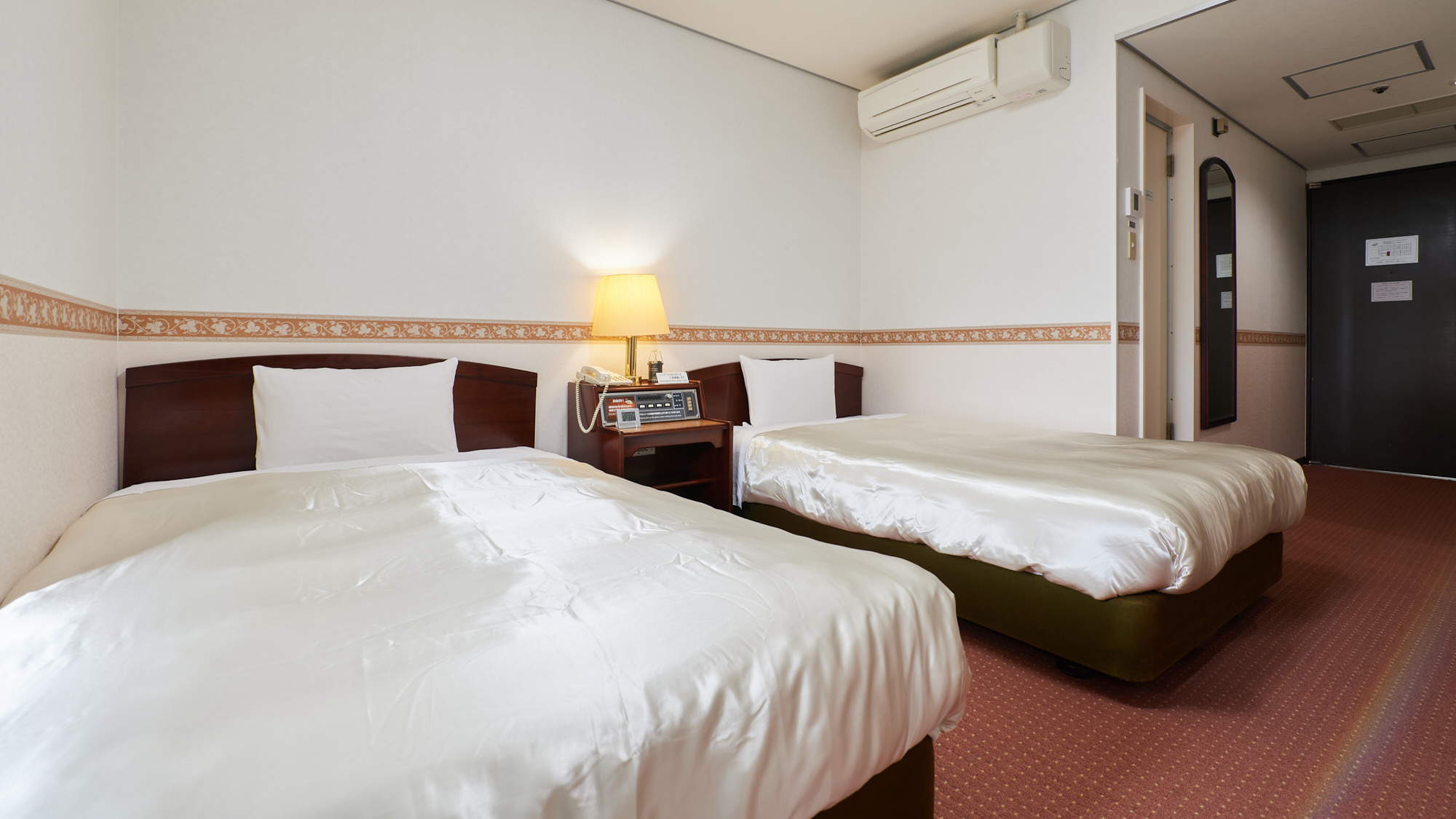 コンパクトツインルーム