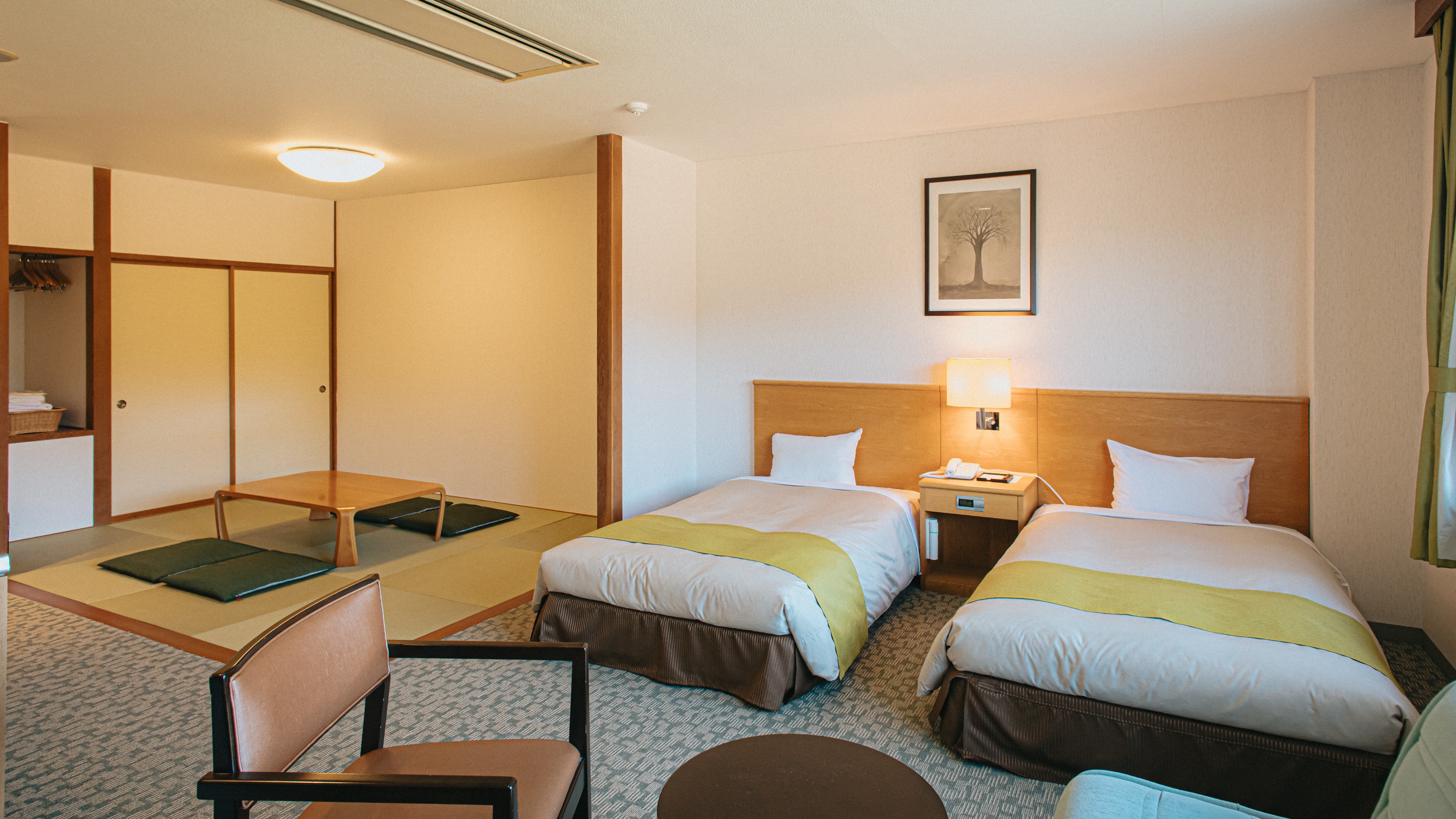 【禁煙】和洋室（ツイン＋６畳）