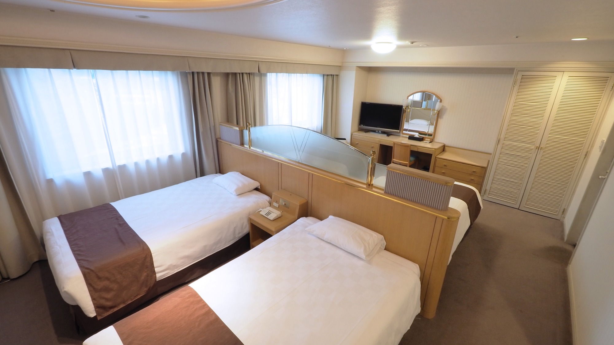 【客室】デラックスフォース一例