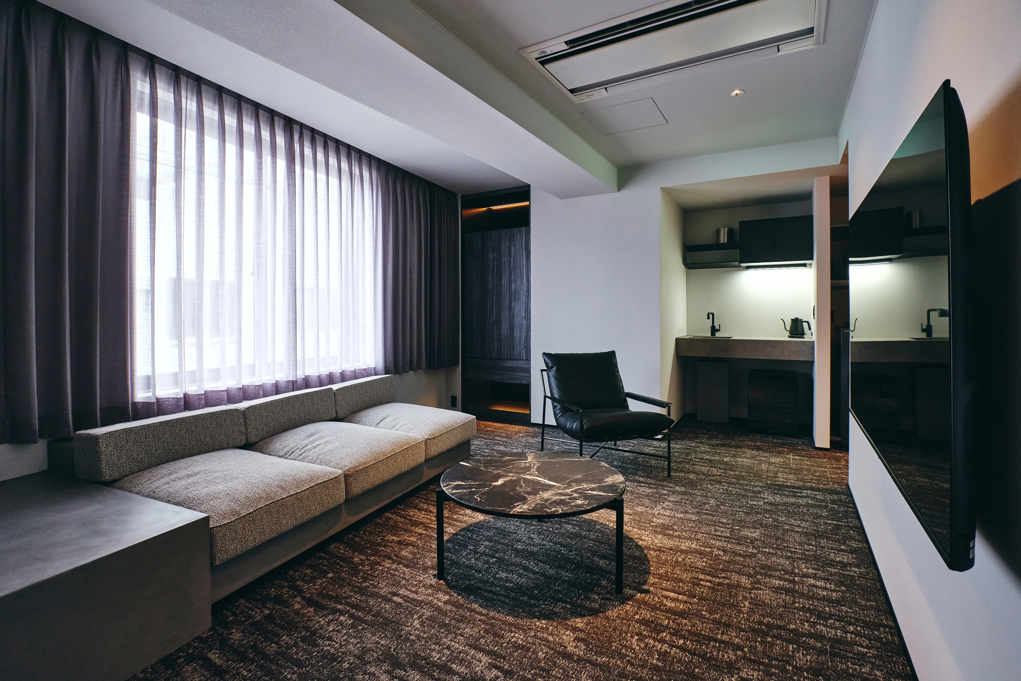 ■ジュニアスイート＜セパレートツイン＞　リビング