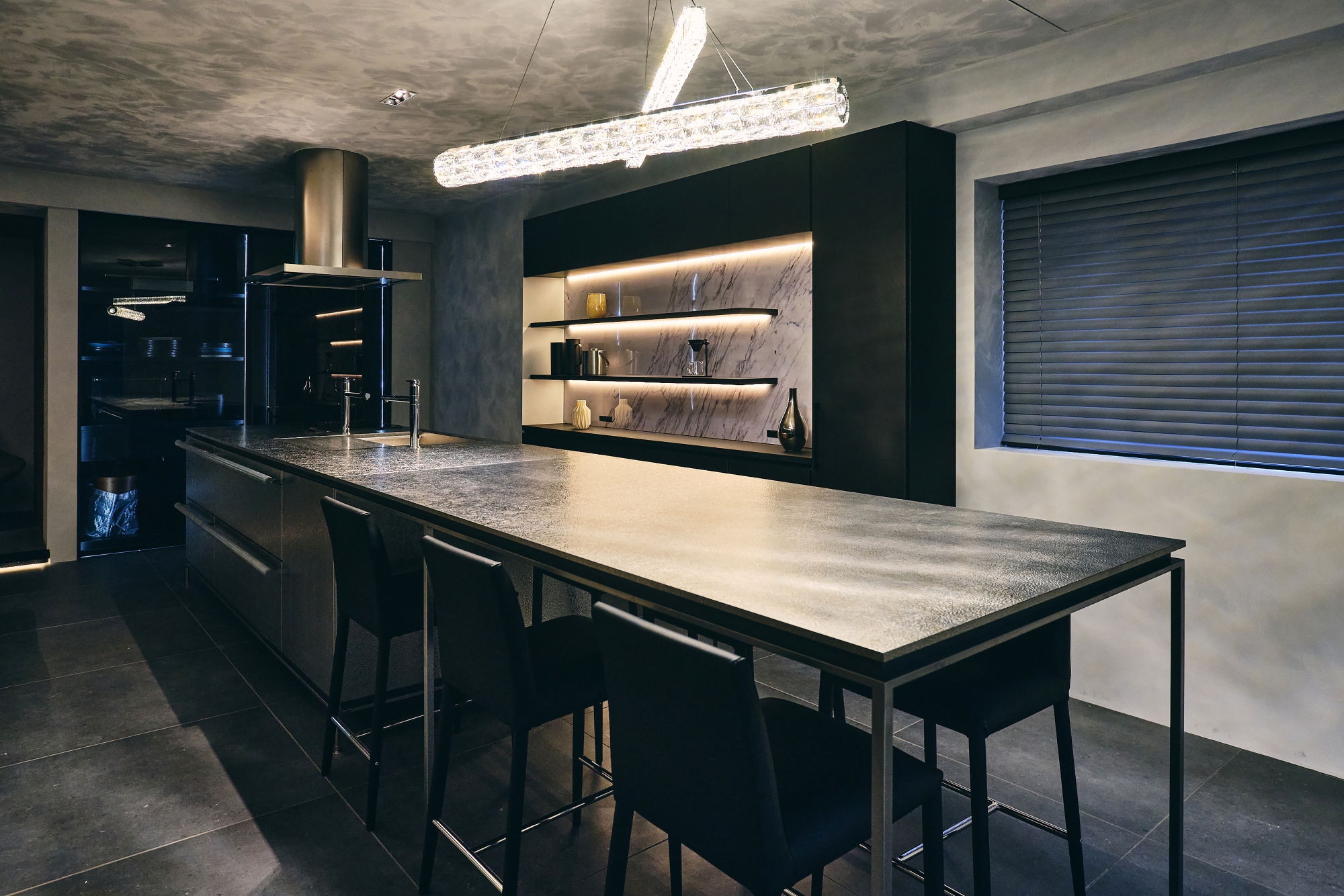 ■ロイヤルスイート　ダイニングキッチン