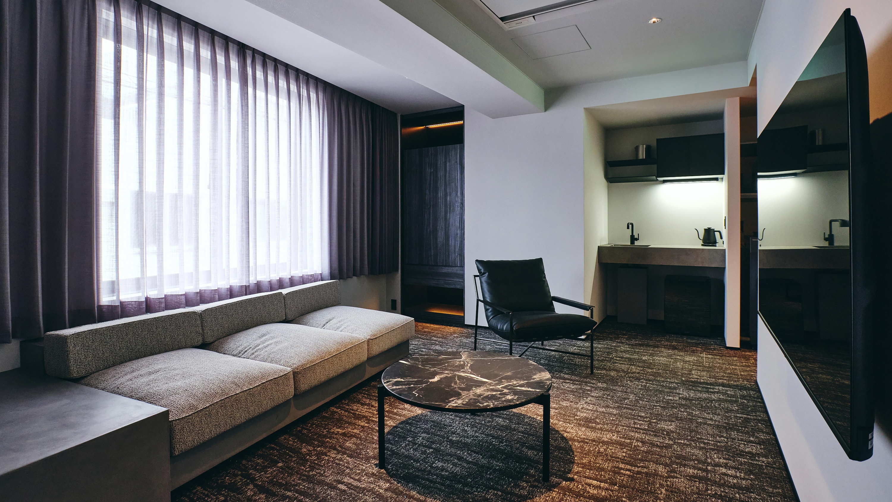 ジュニアスイート＜セパレートツイン＞　リビングルーム