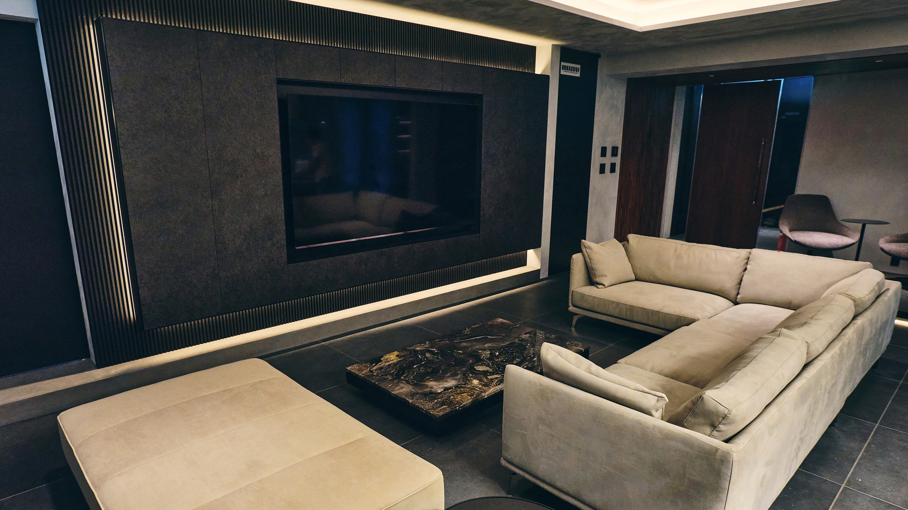 ロイヤルスイート　リビングルーム