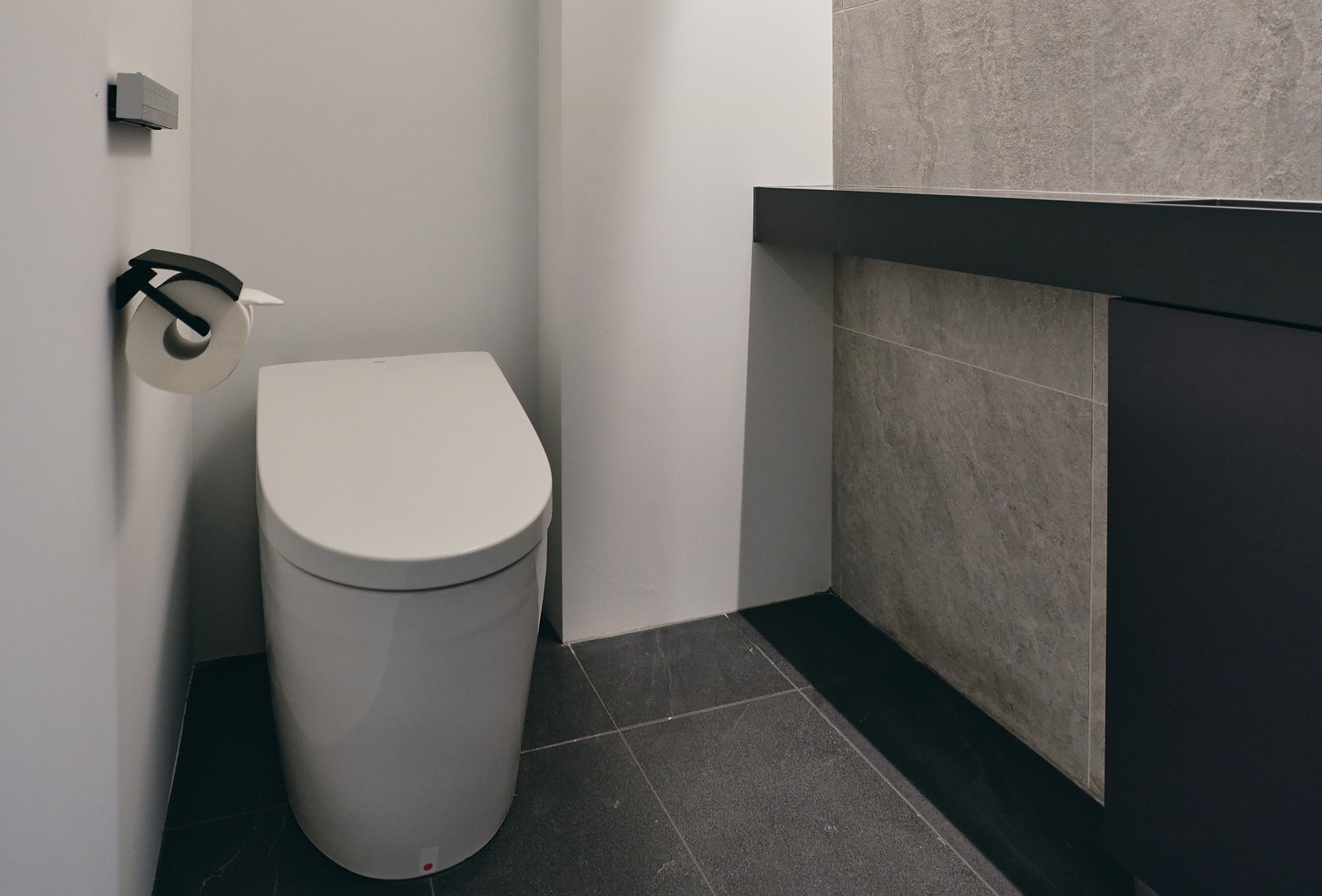 ■プレミアスイート＜キッチン＞　トイレ