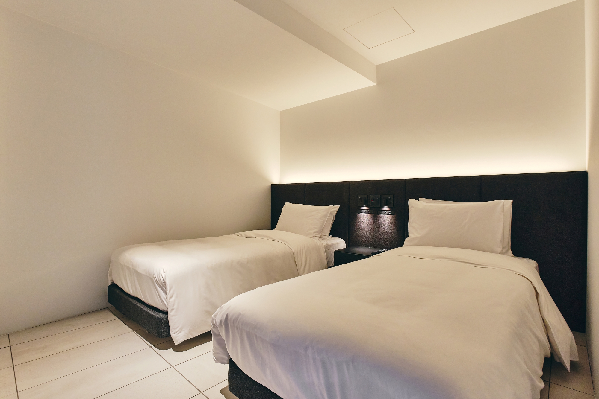 ■プレミアスイート＜キッチン＞　ツインベッドルーム