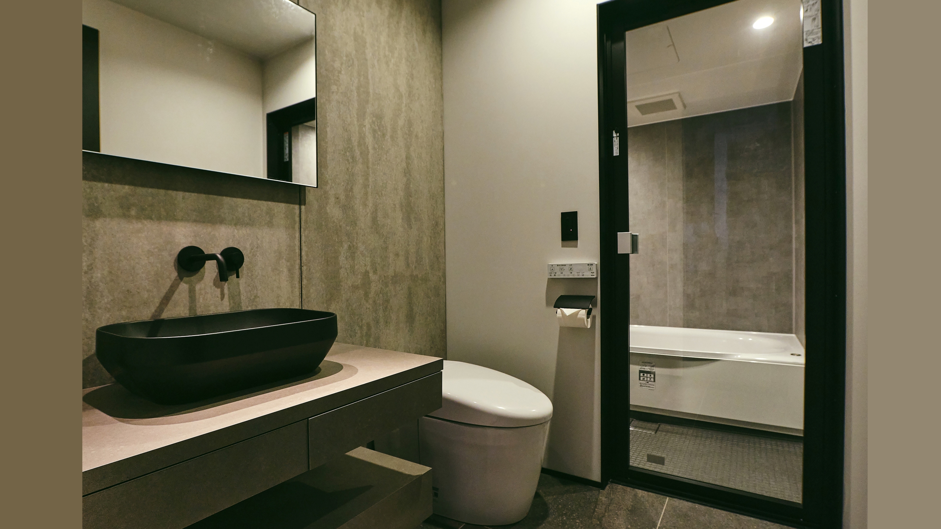 ジュニアスイート＜セパレートツイン＞　洗面＆トイレ