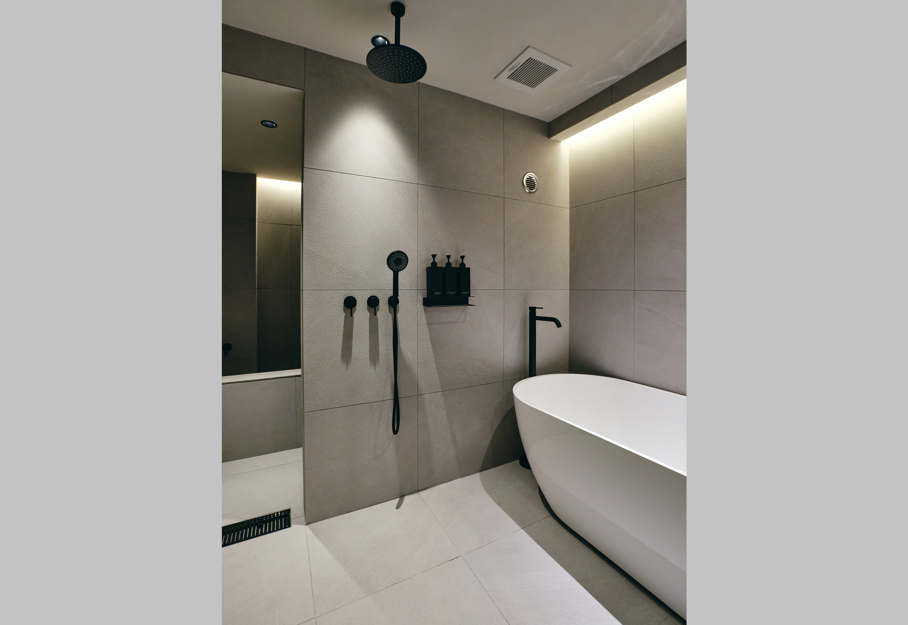 ■プレミアスイート＜キッチン＞　バスルーム