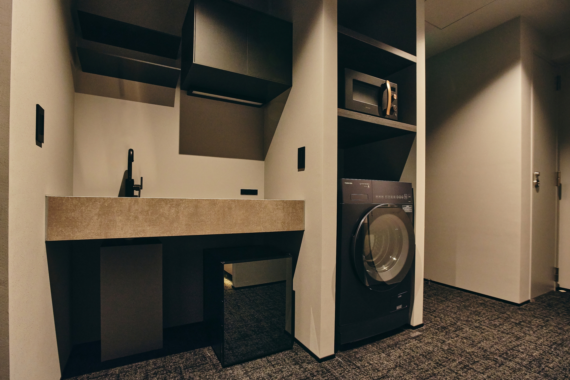 ■ジュニアスイート＜ツイン＞　ミニキッチン＆ドラム式洗濯乾燥機