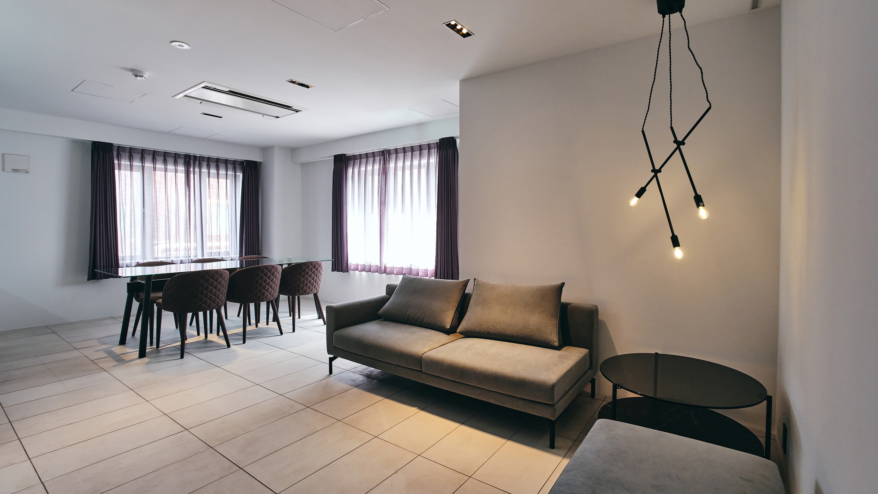 プレミアスイート＜キッチン＞　リビングルーム