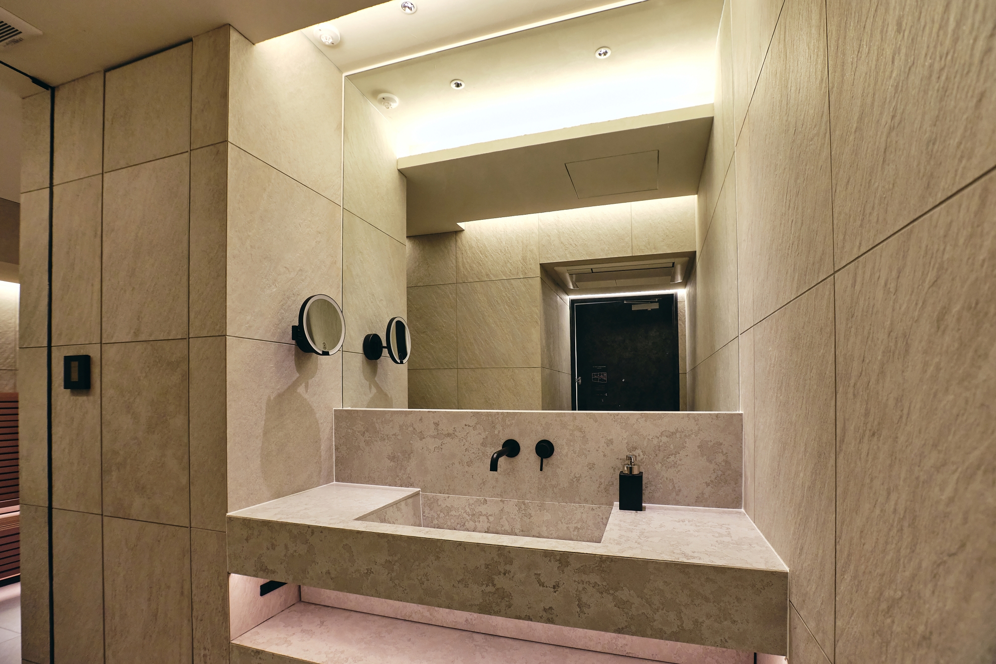 ■ホテル２階貸切サウナ「NEST SAUNA」　NO.３　パウダールーム