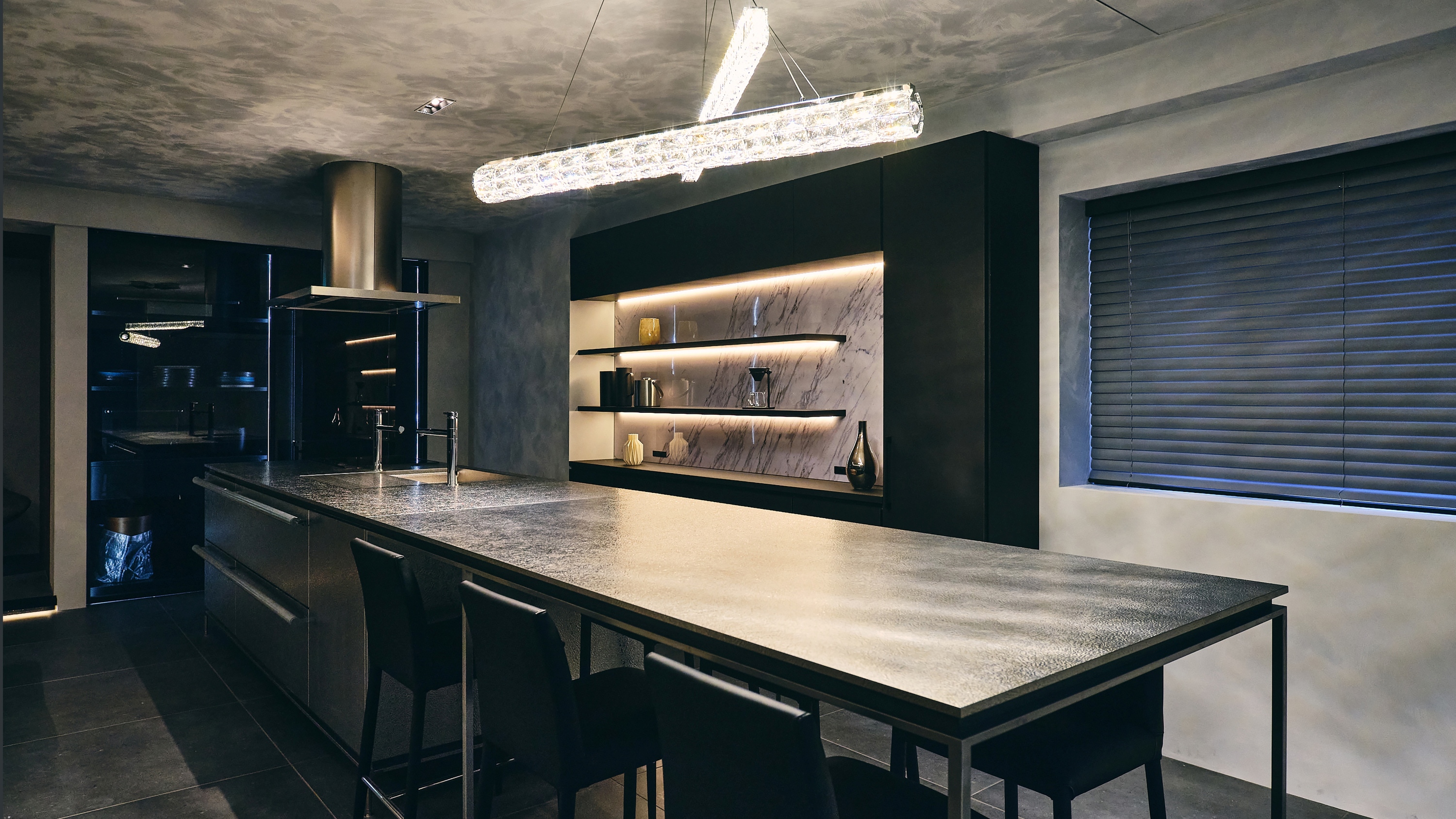 ロイヤルスイート　ダイニングキッチン