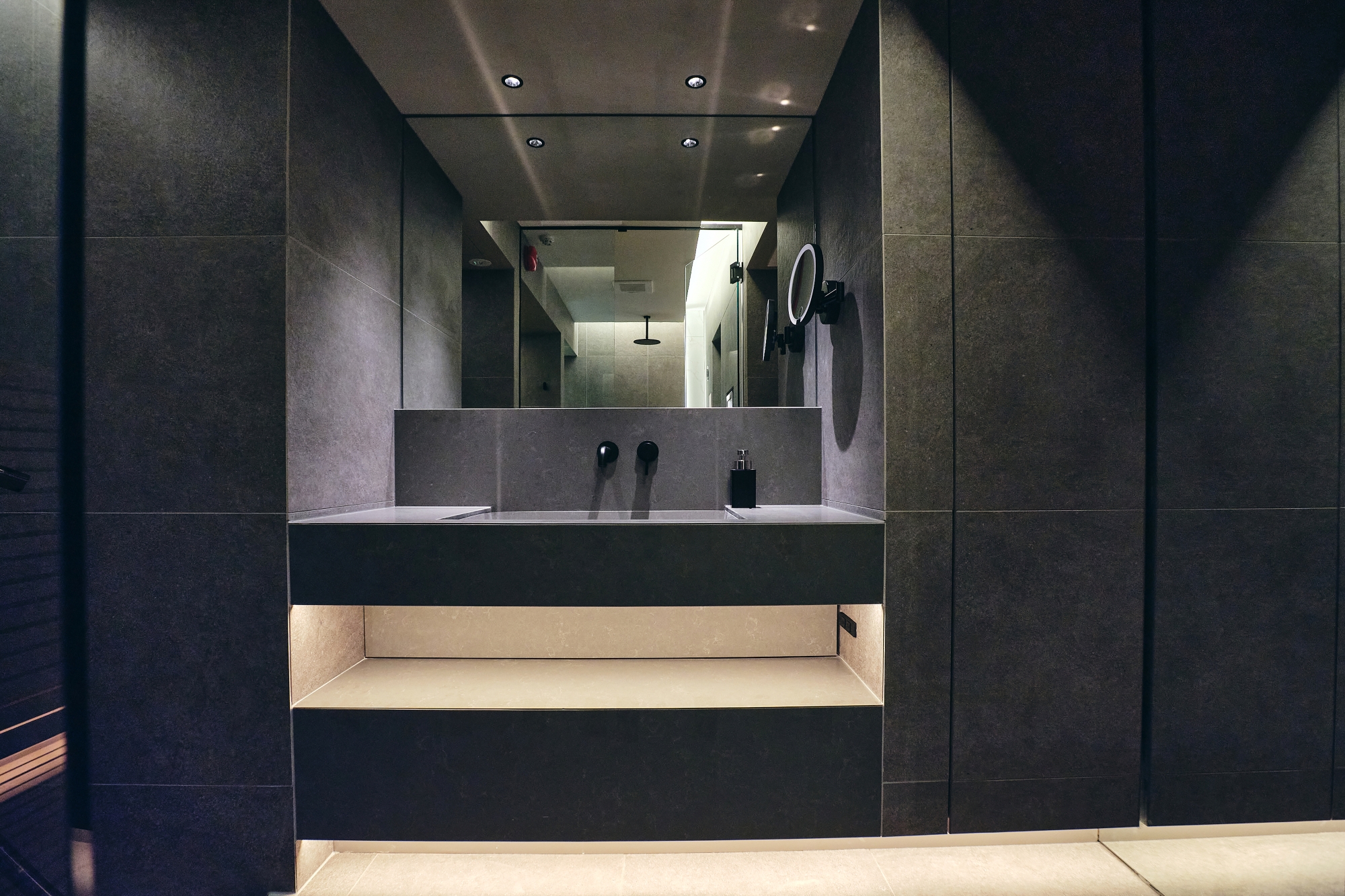 ■ホテル２階貸切サウナ「NEST SAUNA」　NO.２　パウダールーム