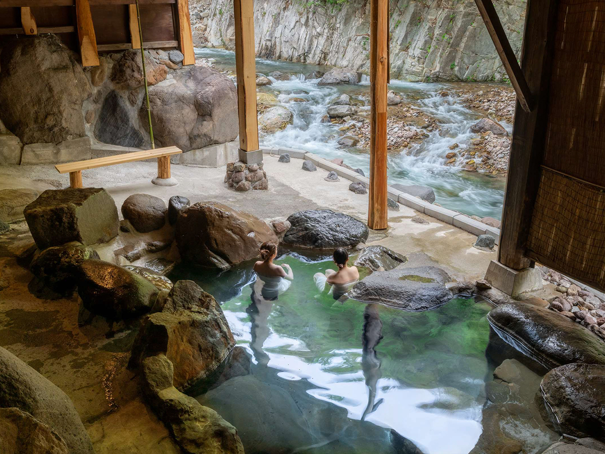 ［露天風呂］奥日光の大自然と渓谷美に囲まれた秘湯『川俣温泉』※冬季期間営業停止しております。