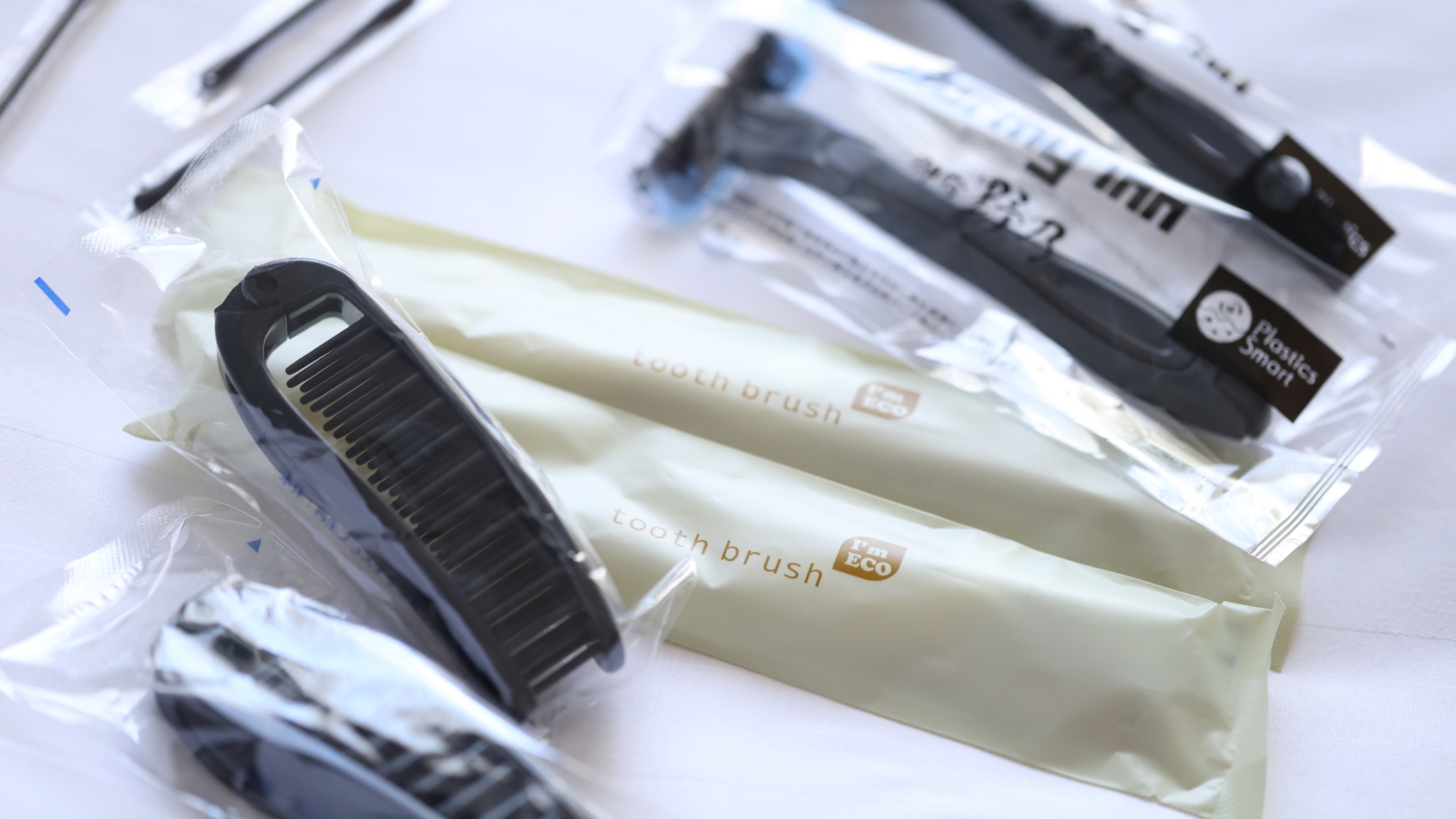 ◆アメニティ（歯ブラシ・カミソリ・くし・綿棒）