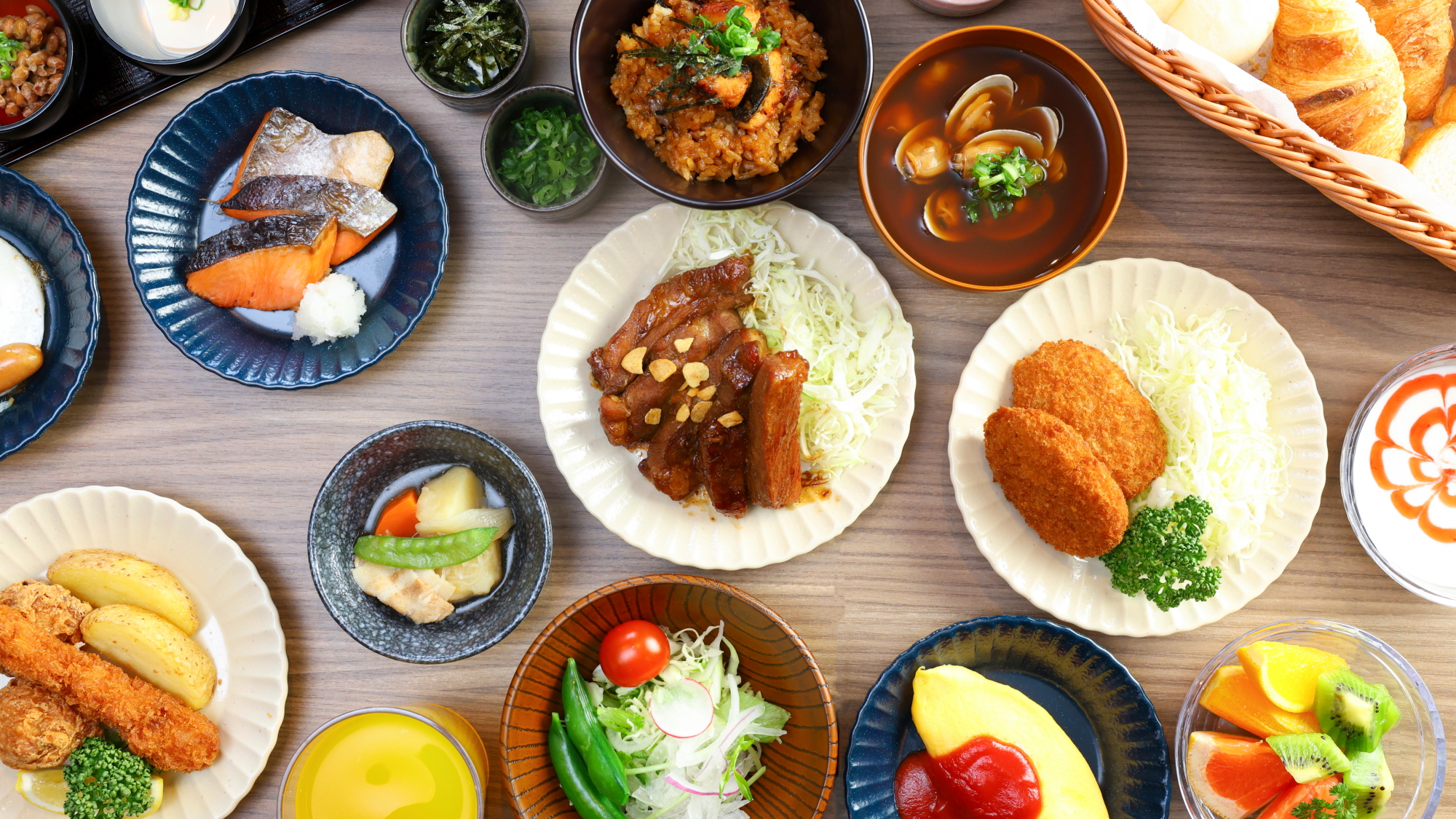 ◆朝食＜レストラン「OASIS」＞『味めぐり小鉢横丁』ご当地逸品と朝の彩り献立