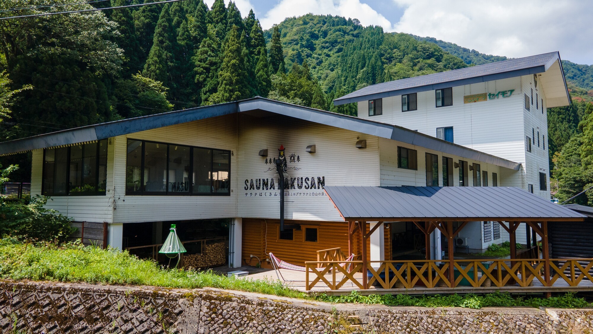 ペンシオーネセイモアの外観