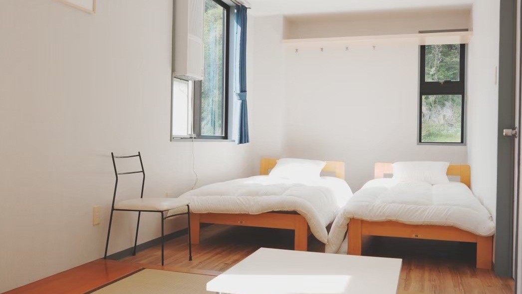 【禁煙】ワンちゃんと泊まれる和洋室25平米／バス・トイレ無し