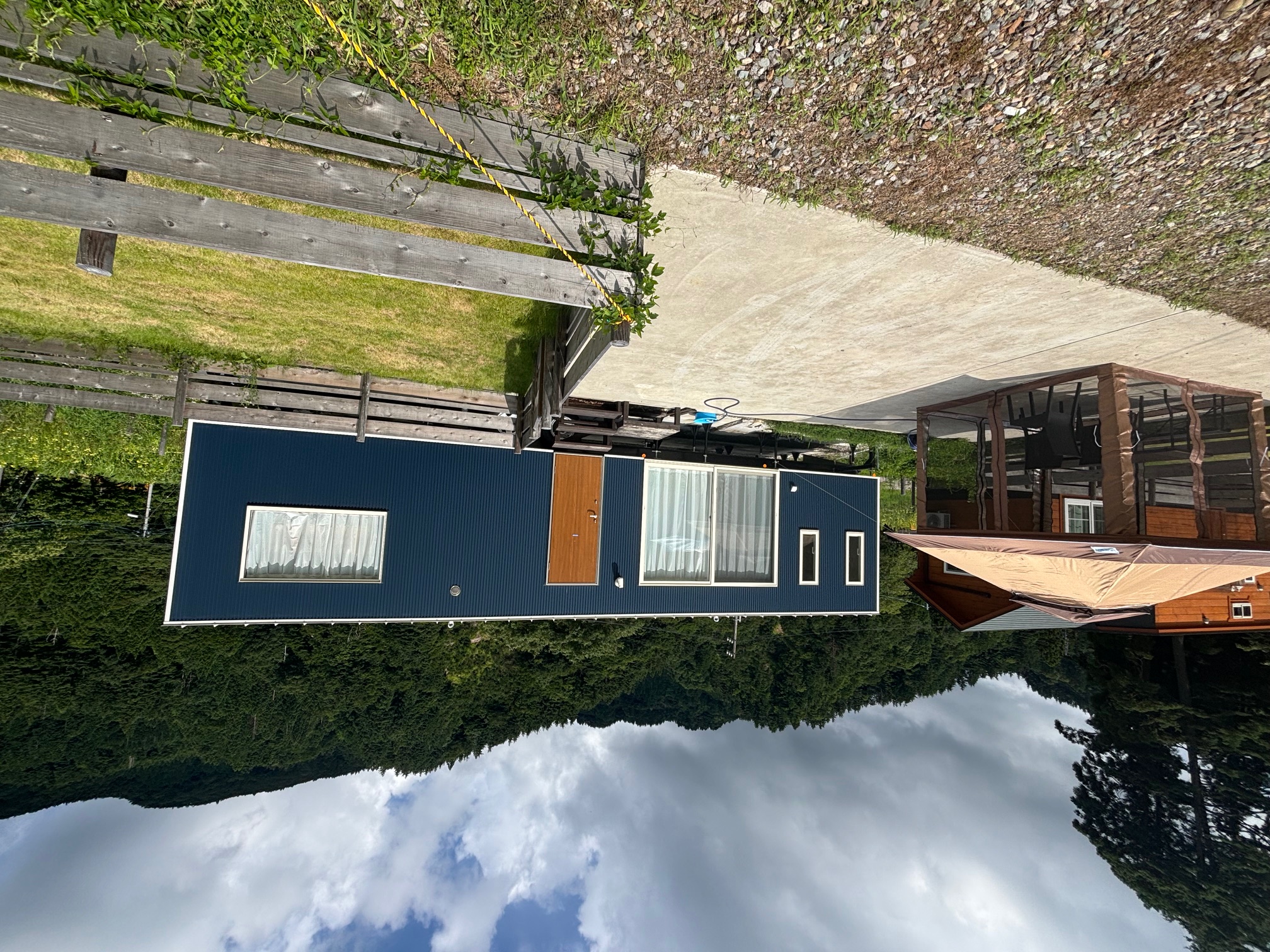 トレーラーハウス外観