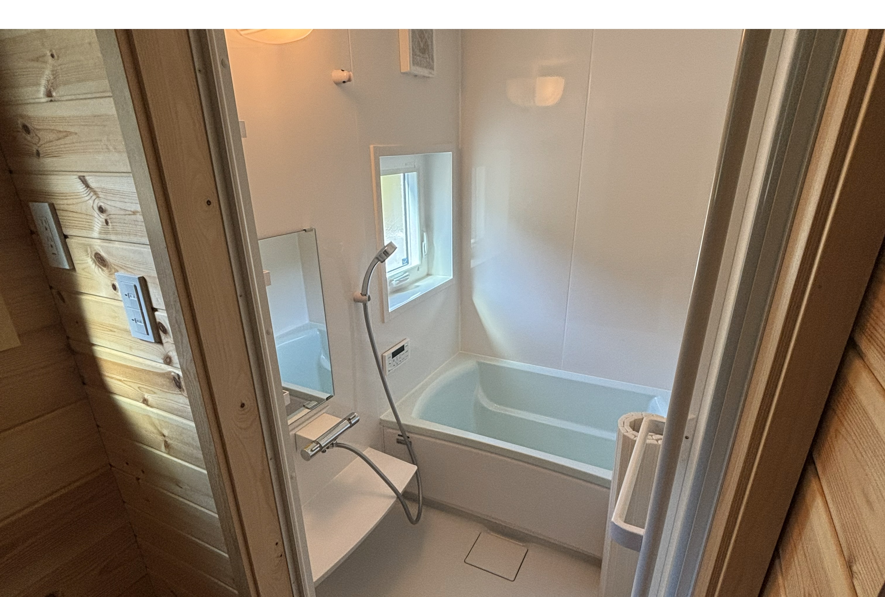 ログトレーラー風呂