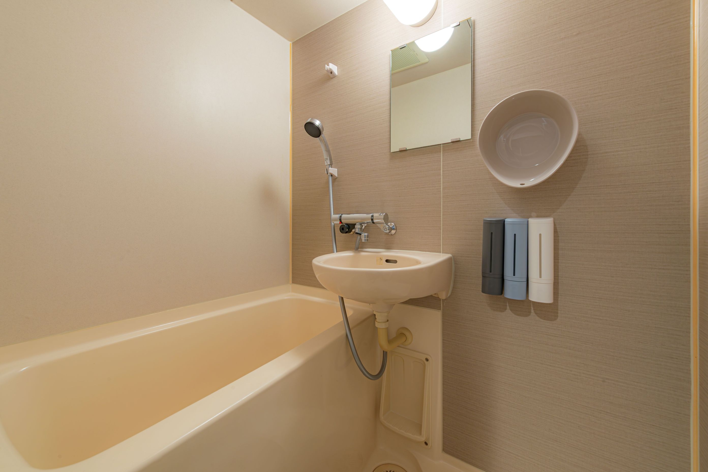 【アパートメントホテル】地下鉄呉服町駅より徒歩4分　2025年12月にリノベ実施【素泊まり】