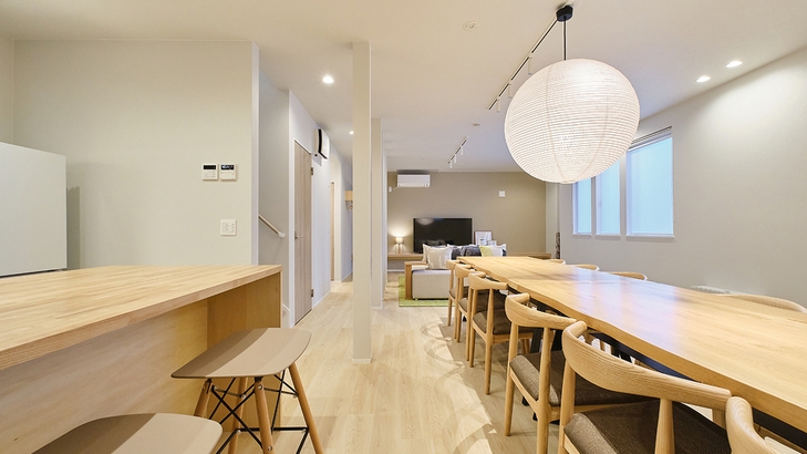 【1泊素泊まり】広々一軒家で暮らすように滞在｜寝室4部屋｜無料P2