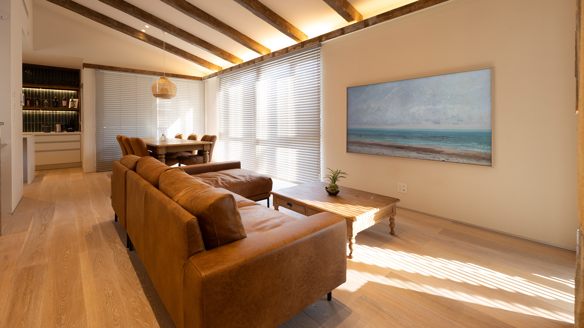 ・【siteB/リビング】ゆったりとした空間で憩いの時間をお過ごしください