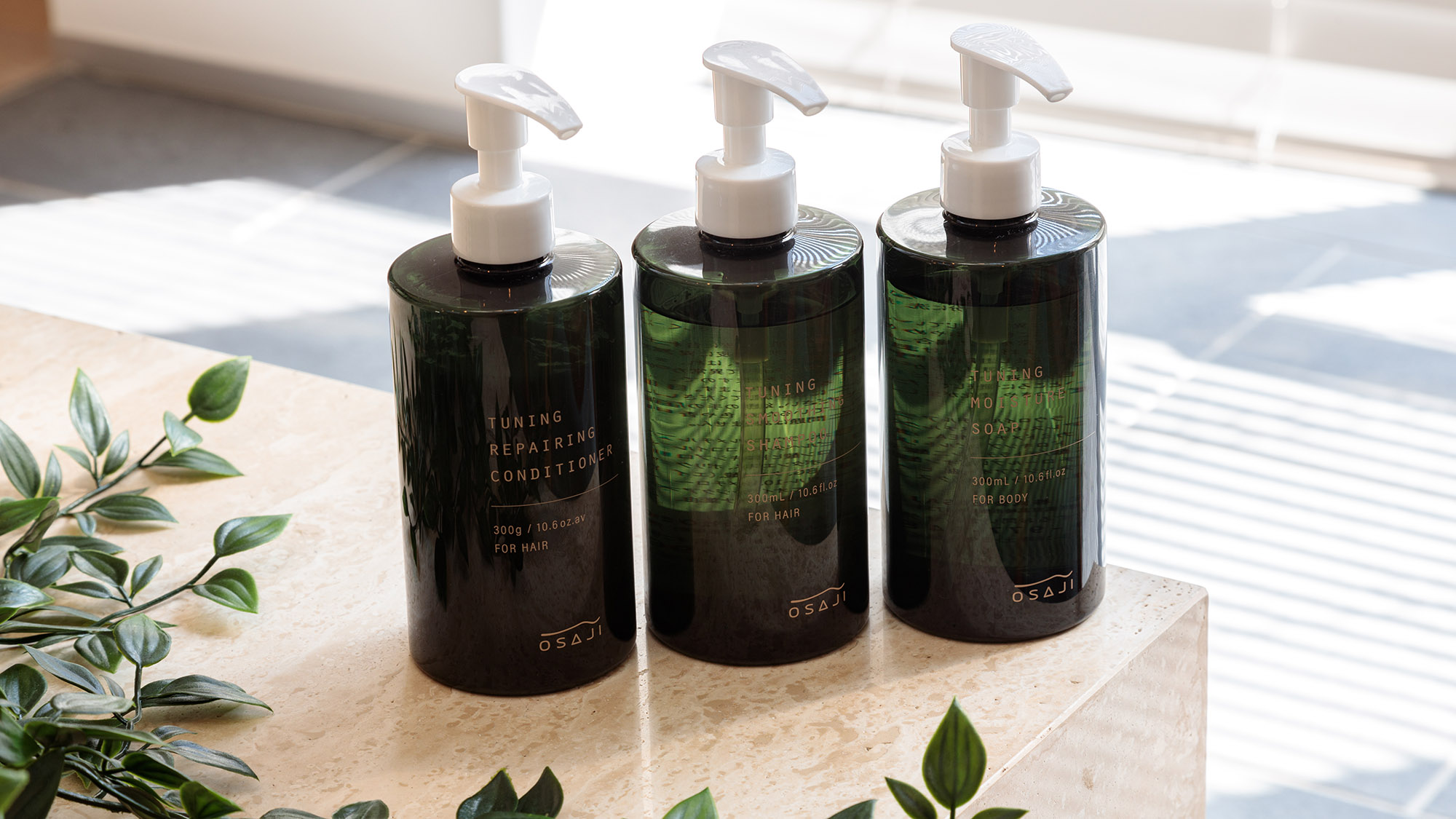 ・【バスアメニティ】シャンプー、コンディショナー、ボディソープがございます