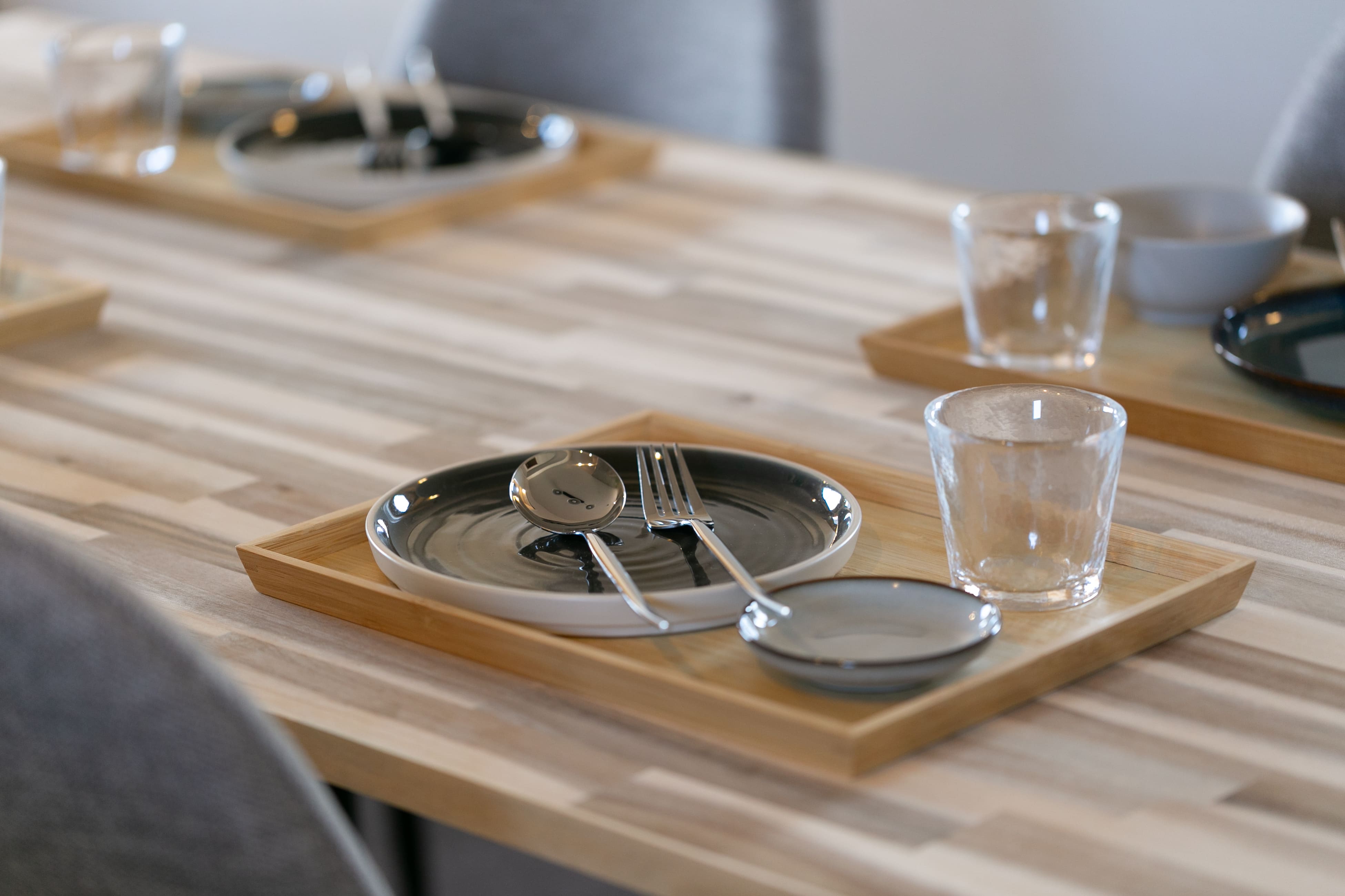 ダイニングテーブル