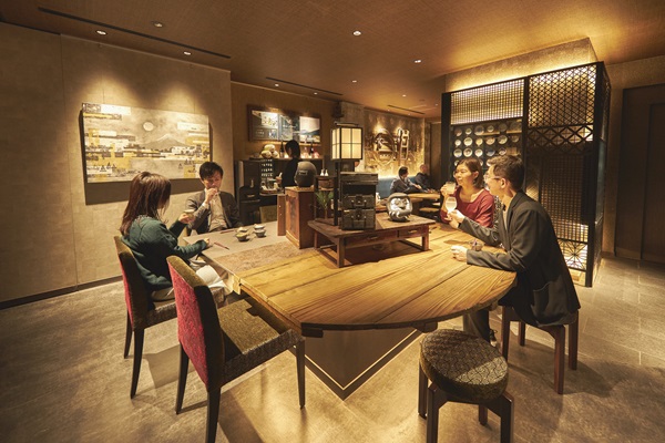 【平日限定】18時レイトインで賢く宿泊（日本酒8種飲み放題、朝食なし）