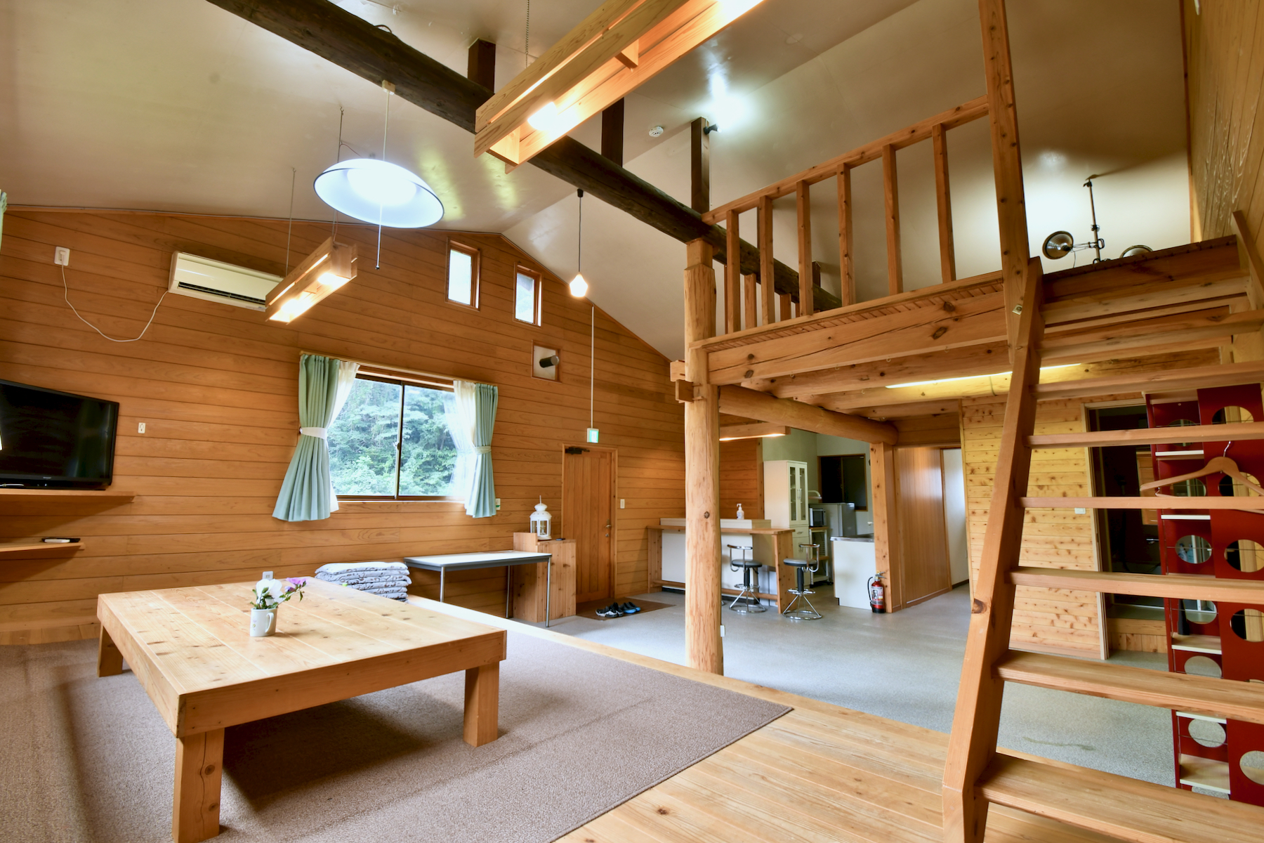 やませみ：リビング４