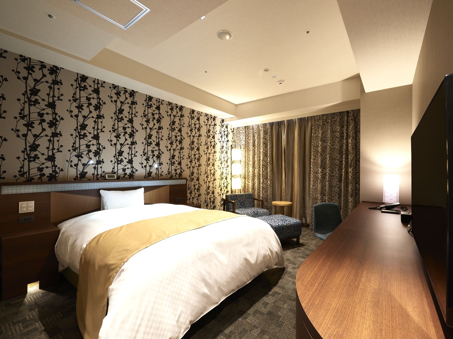 洋室スーペリアダブルルーム（禁煙）