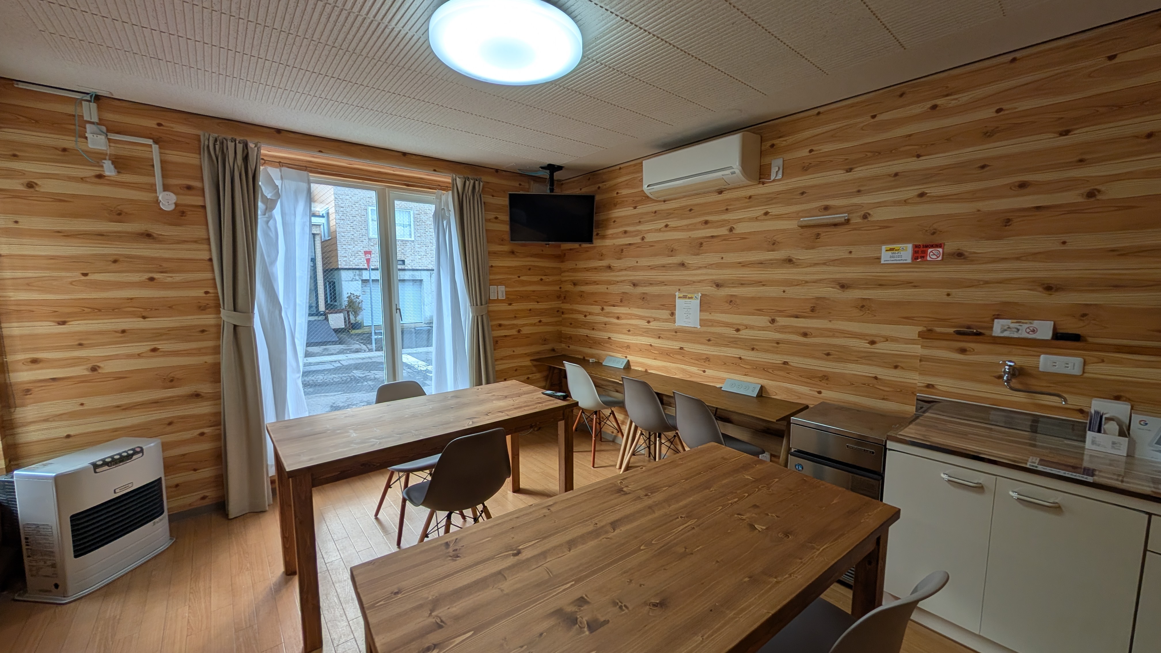 共用リビングルーム1