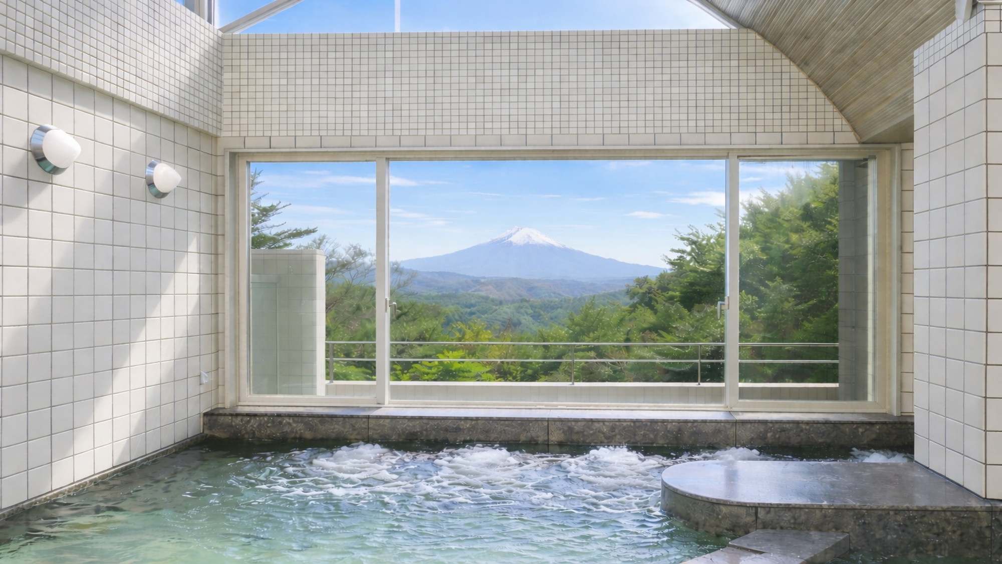 当ホテル自慢の大浴場。大浴場から富士山を眺望できます。