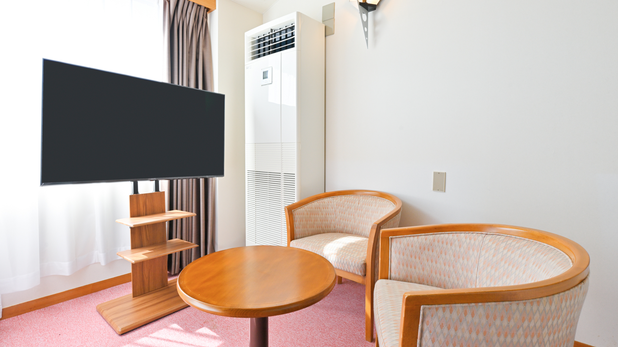 【洋モダン洋室】 37平米