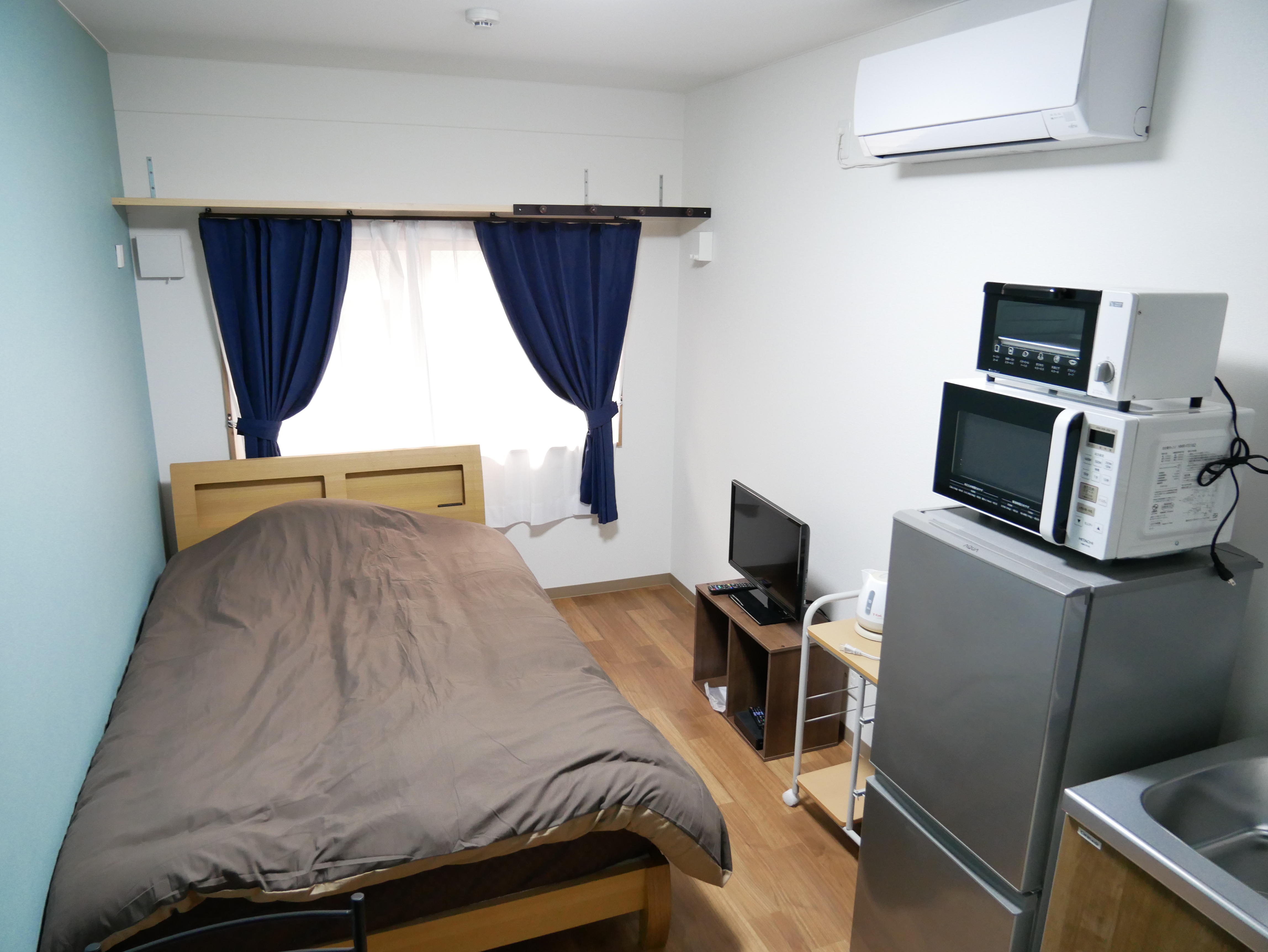 セミダブルルームB6