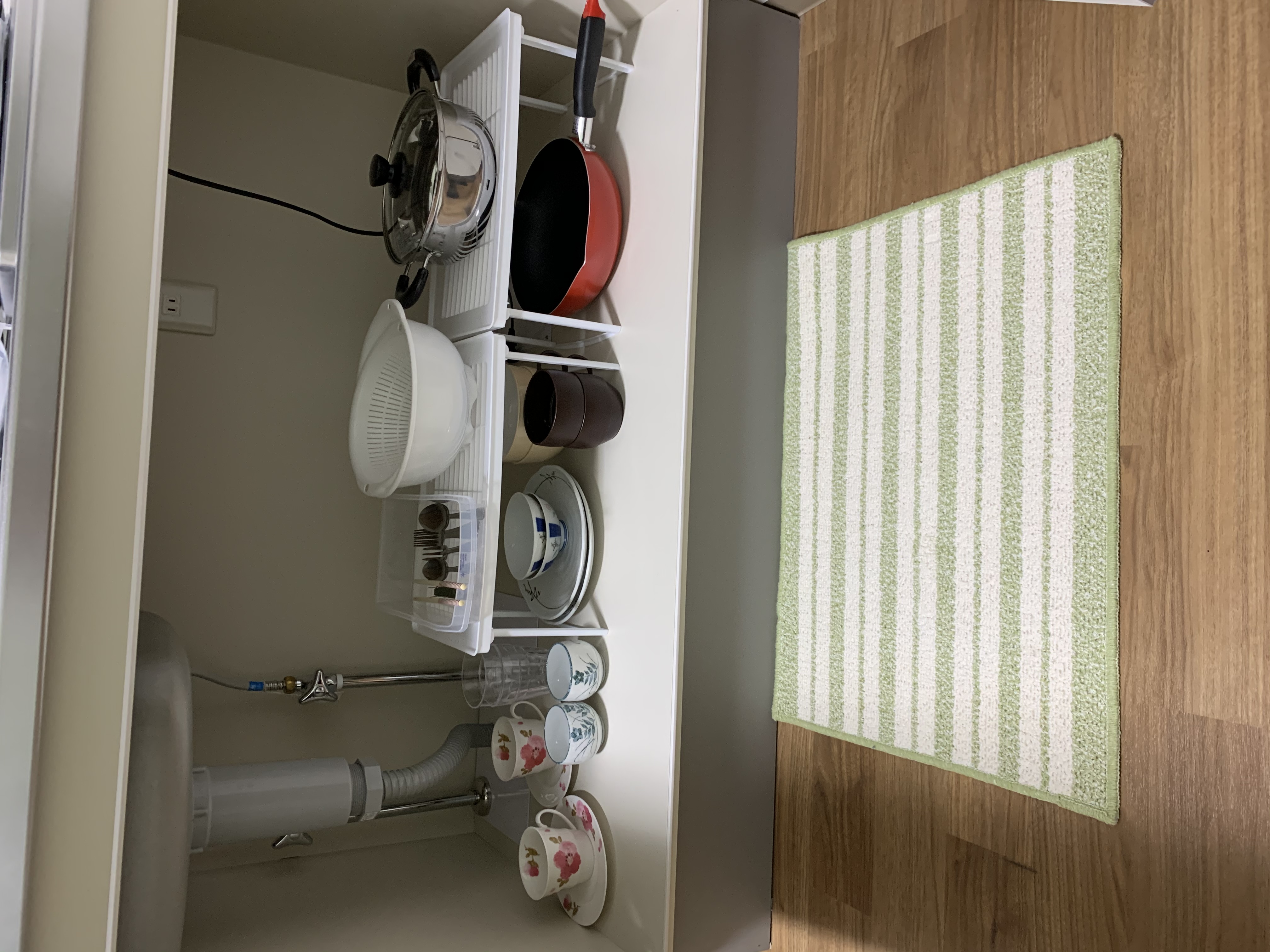 セミダブルルーム　食器類