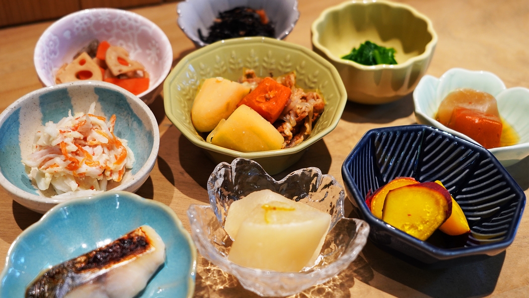 【楽天限定】ポイント10％特典！次回の旅行や出張に使える！素敵な朝を彩る華やか小鉢和定食＜朝食付＞