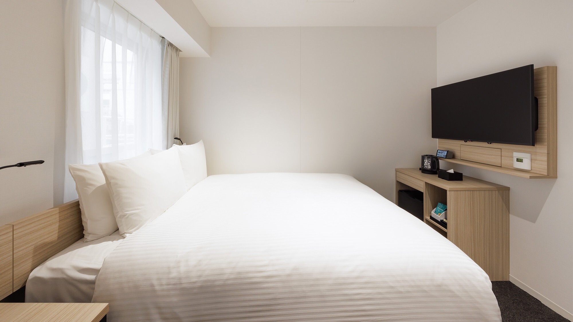 【クイーン】14平米／広々160cm幅のベッドが、快適な睡眠を約束します。