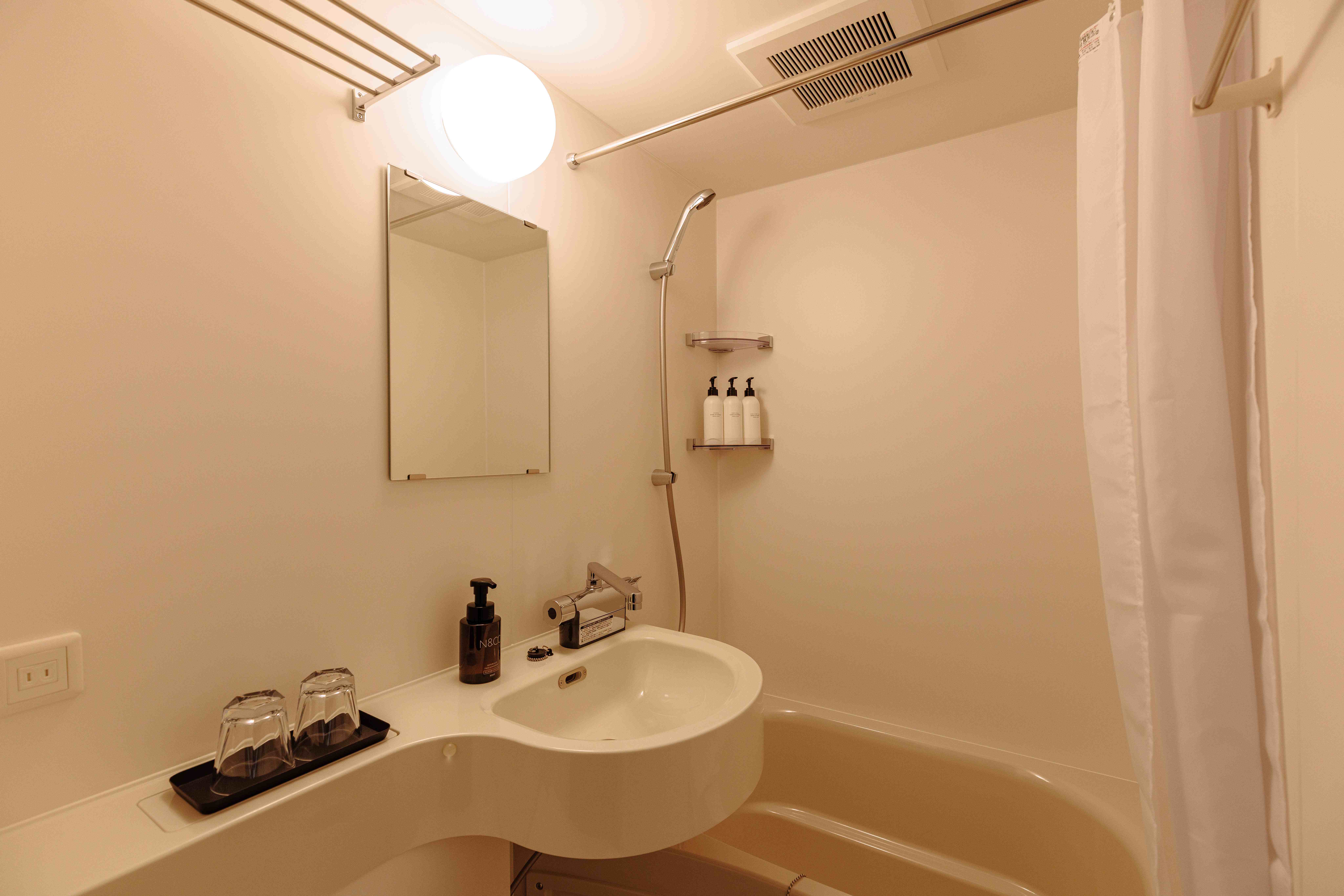 ダブルスタンダードの浴室