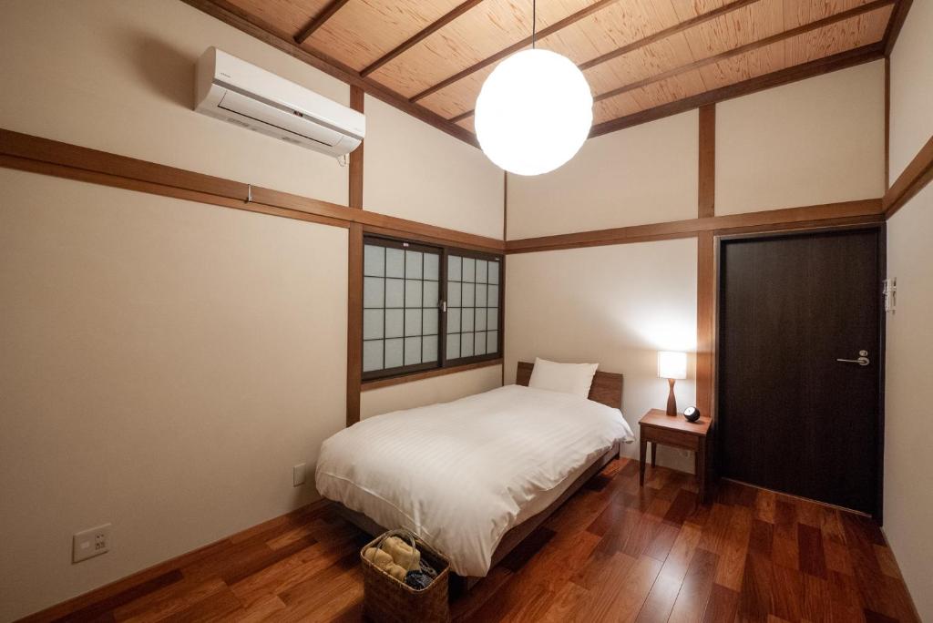 2階シングルベッドルーム