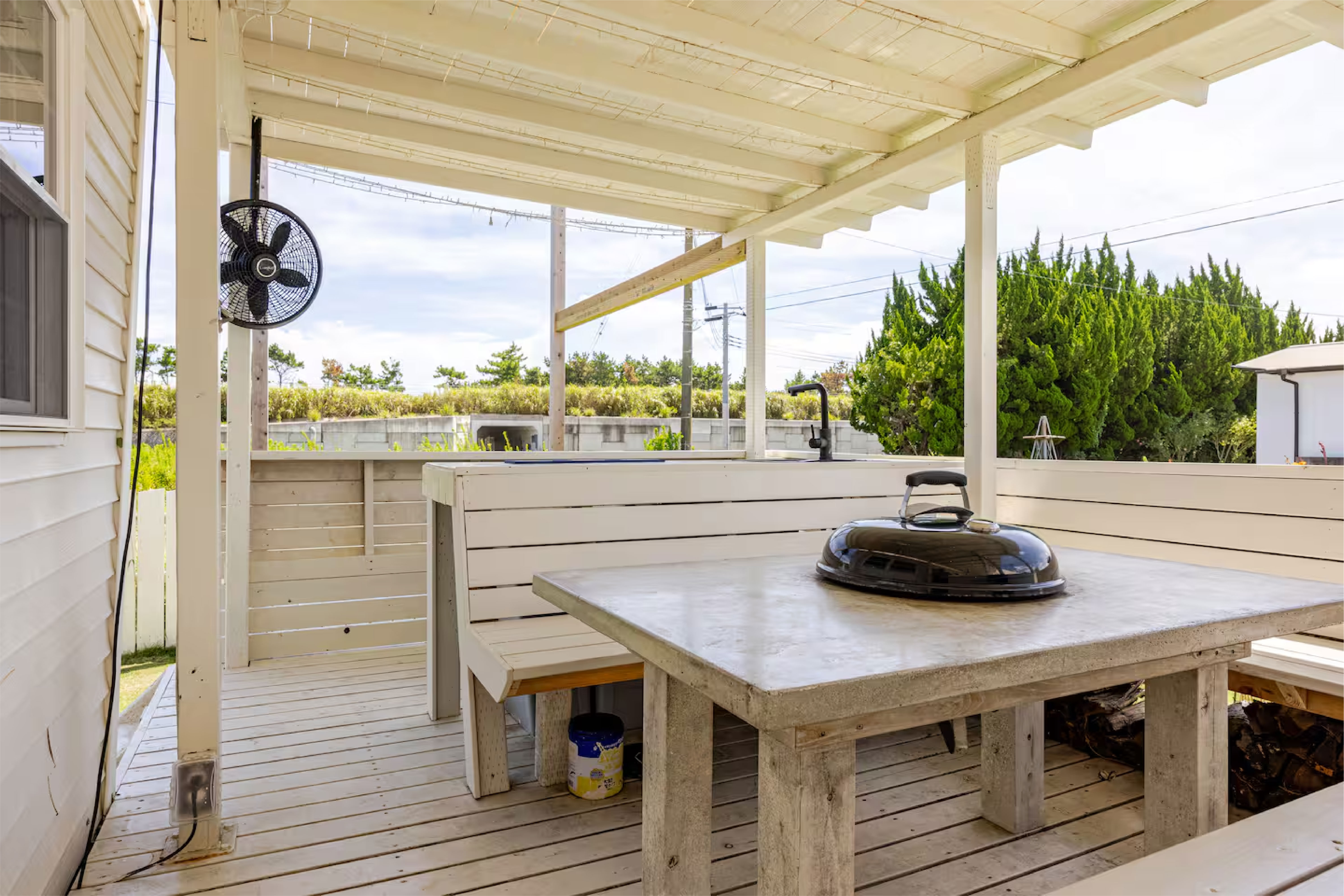 バーベキューテーブル