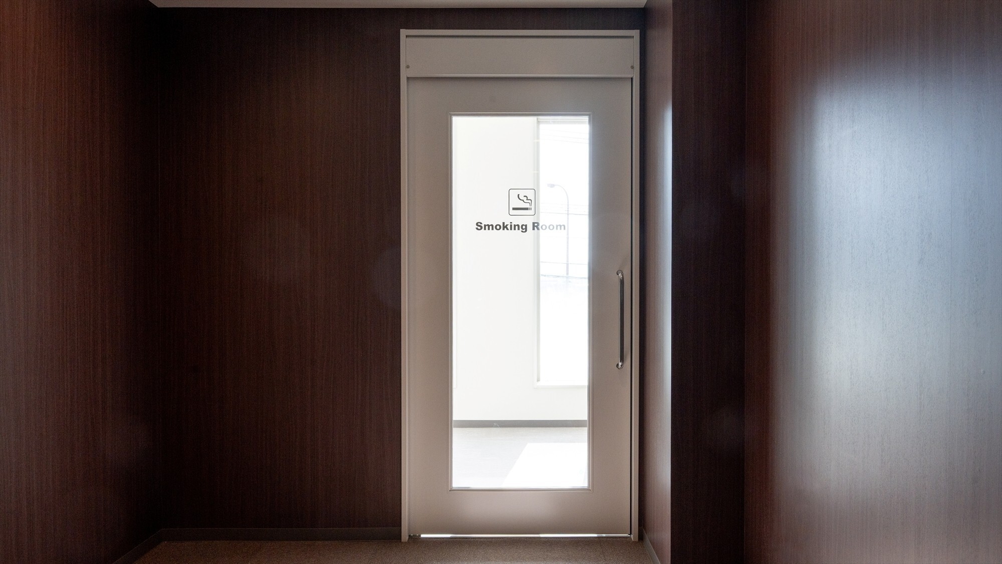 喫煙ブース