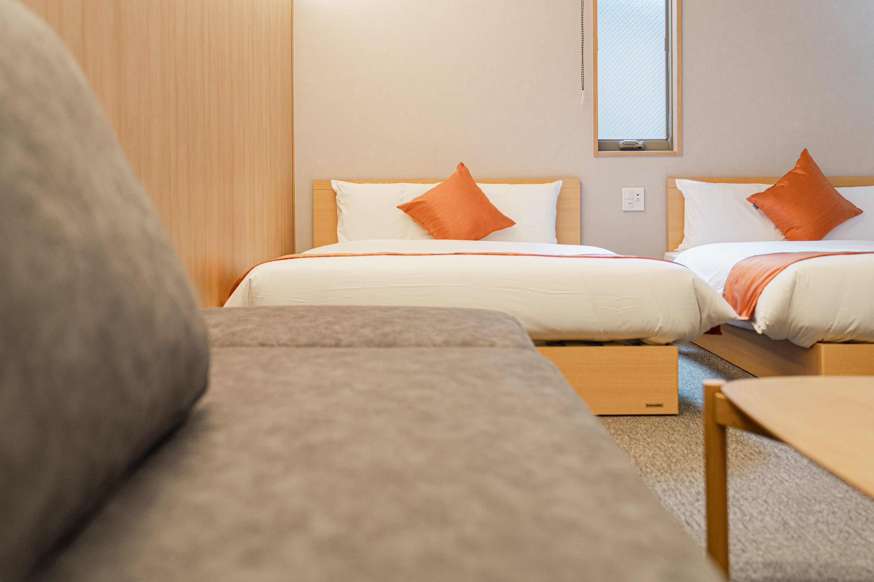 ツインダブル　ベッド