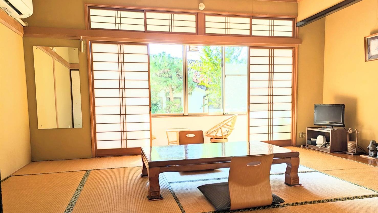 ☆☆「名水米おにぎり」と「具沢山ほっと味噌汁」セット付きプラン☆〈中庭の見える和室〉