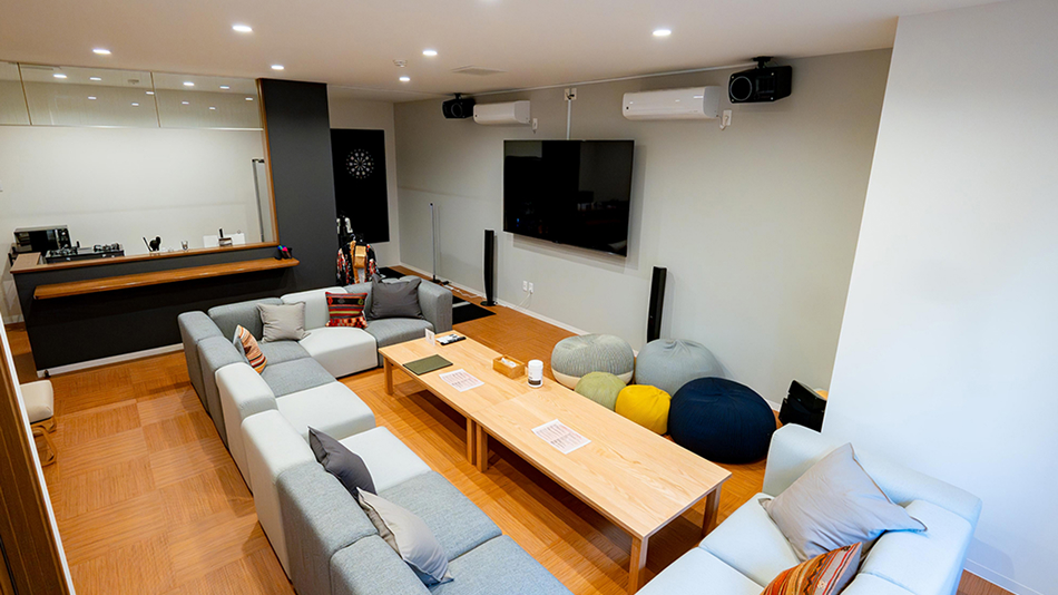 リビングルーム・キッチン