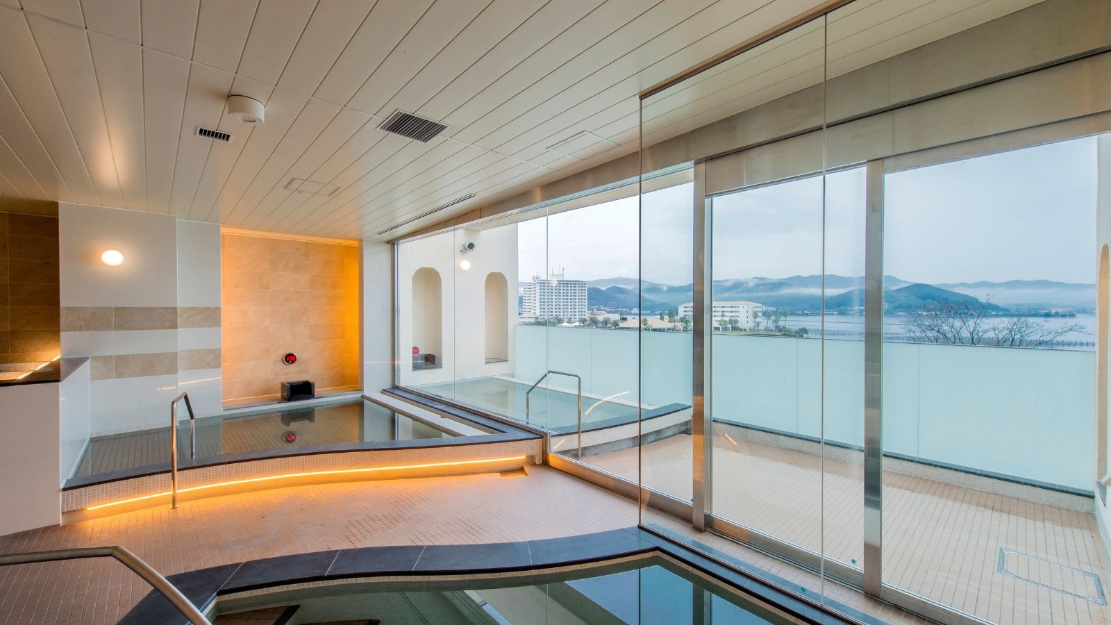 【1泊2食｜モニター】スパ・フィットネス・ラウンジと極上和食会席を心ゆくまで堪能｜19時